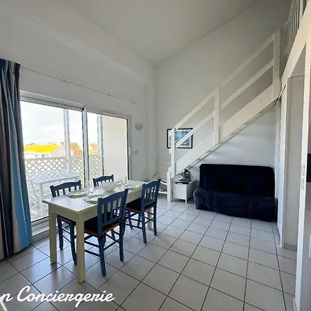 Alienor Vue 2 A 4 Personnes Apartment
